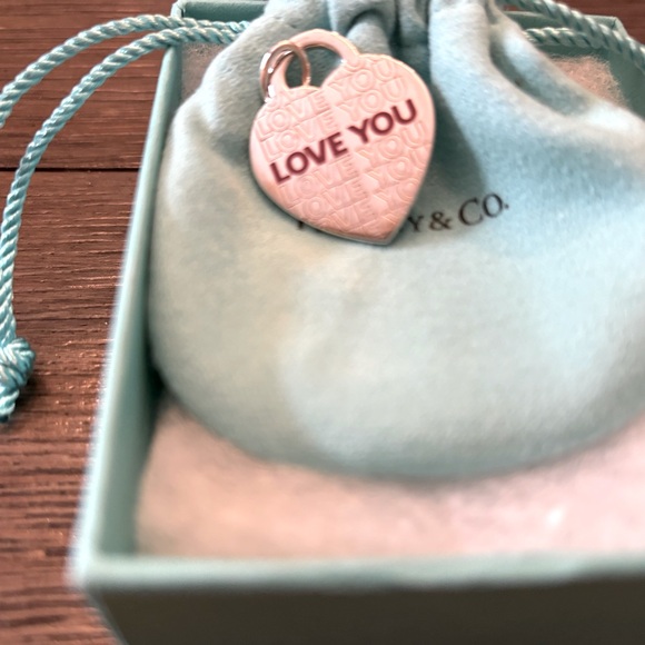 Tiffany & Co - Picture 3 of 6